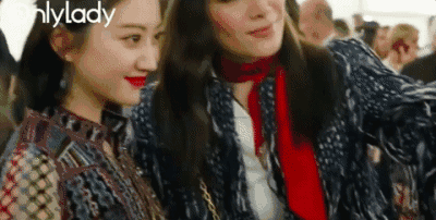 迪奥究竟有什么魔法让景甜如此着迷?