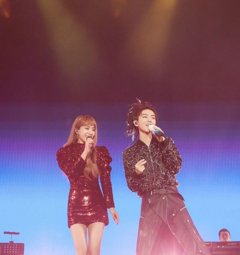 王俊凯湖南卫视跨年歌曲