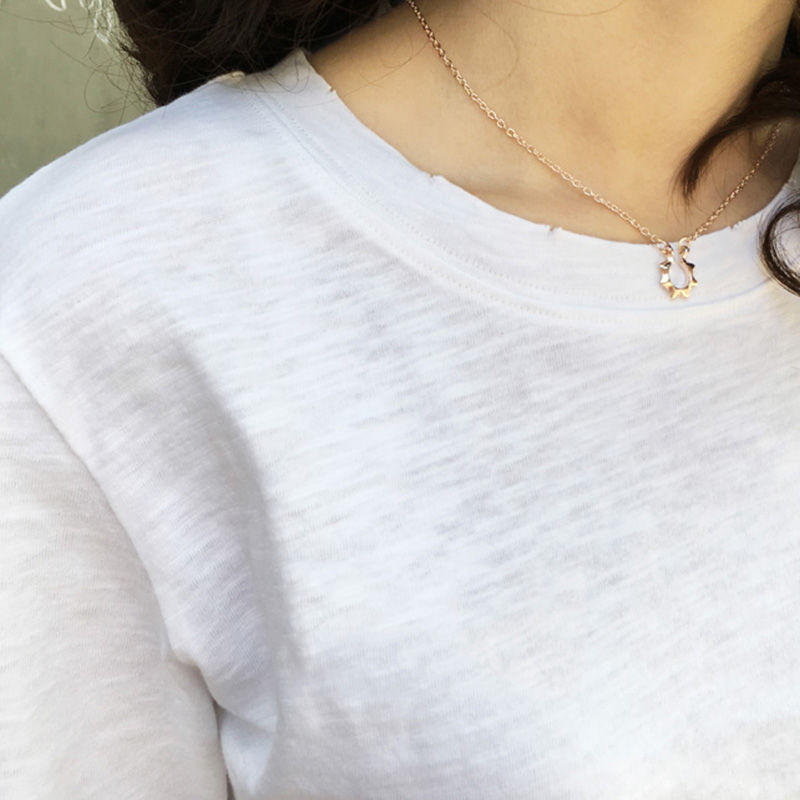 有种火的不得了的打底衫，尽显迷人好身材，你不心动吗