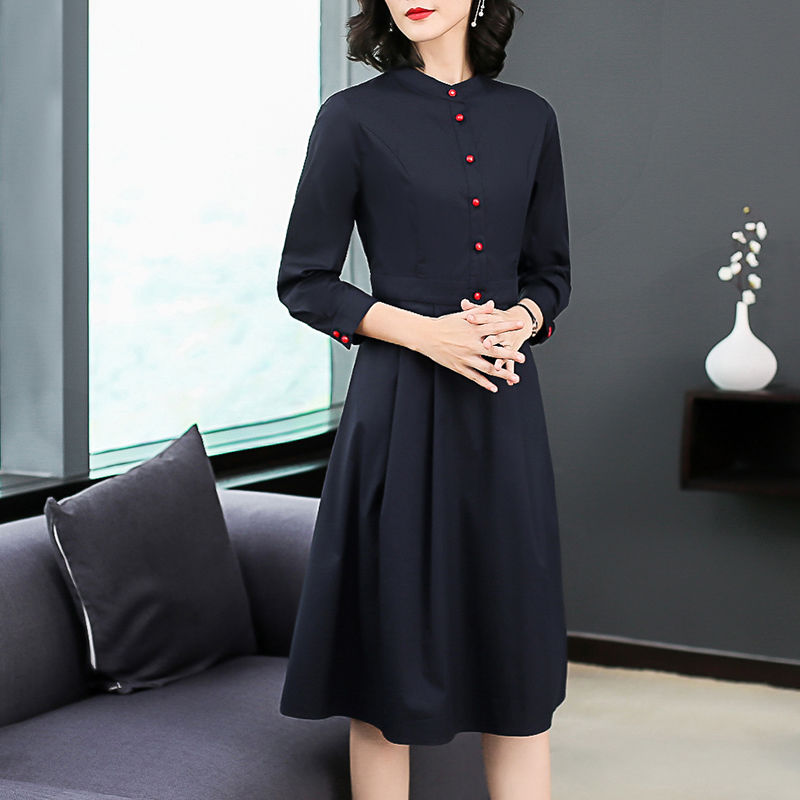 人美，不用刻意打扮，多穿这些秋款优雅雪纺连衣裙，上身大方舒适