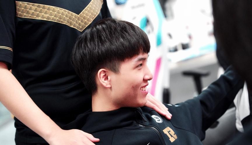  『EDG』蕉太狼终迎首发，RNG面临挑战！EDG奥迪时隔一年多再登赛场