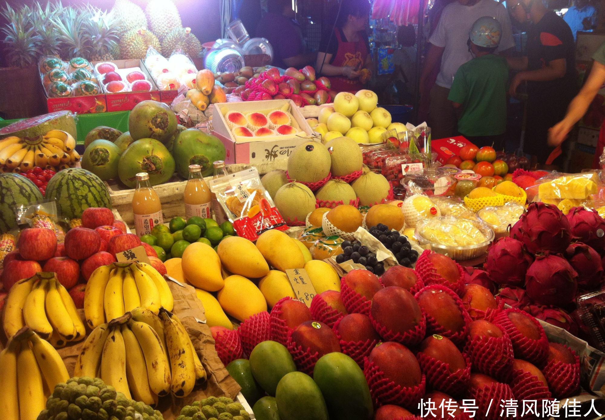 1万人民币能够兑换4万多新台币,在台湾能够玩多久?导游说出真相