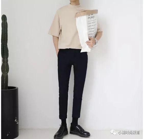 六招造型神技巧教你搭配Oversize T恤也能穿出好比例