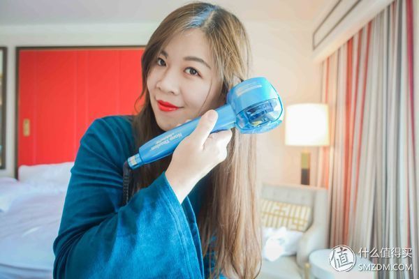 旅行中手残党也可以轻松卷出超美秀发-Babyliss蒸汽纳米自动卷发