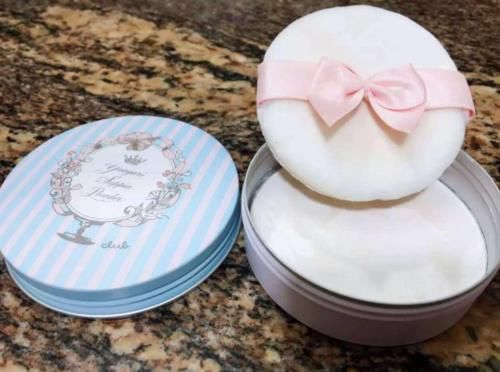 「洗面奶」美容师吐槽:这3种“鸡肋”护肤品别买了!没用还伤脸,别浪费钱