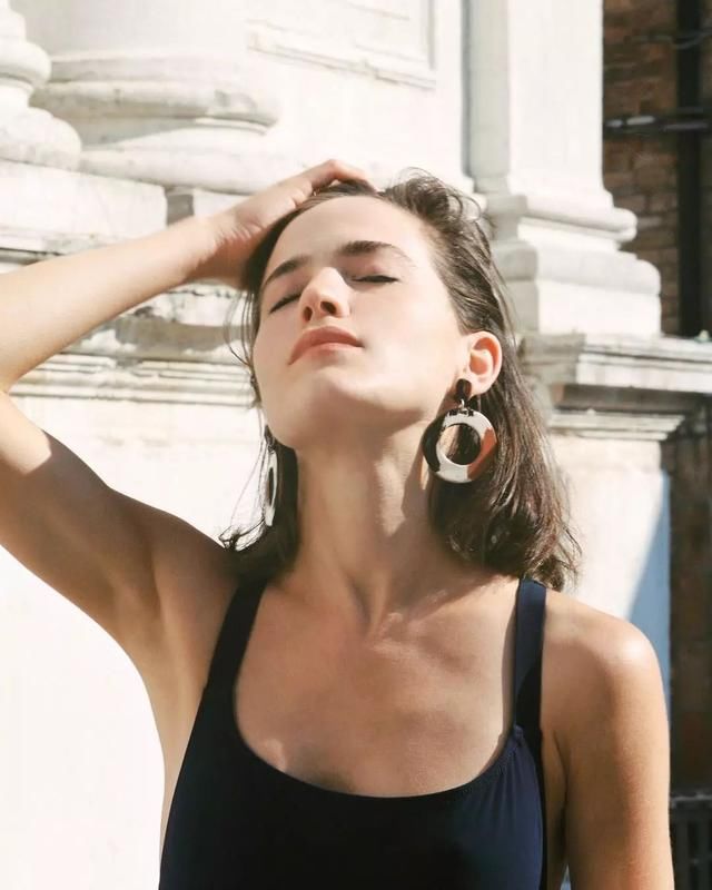 处男勿近 这些妹子的泳衣你撑不过10秒