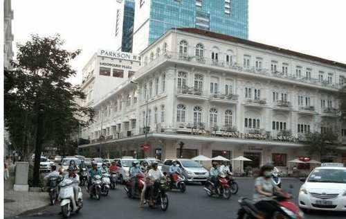 越南美女来中国旅游，回国后吐槽：中国生活没有越南滋润