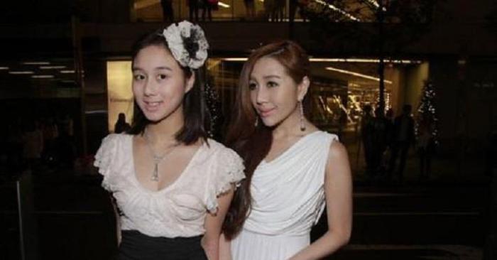 『何超欣』爸爸比自己老78岁,一出生就身家上百亿,如今19岁颜值超高