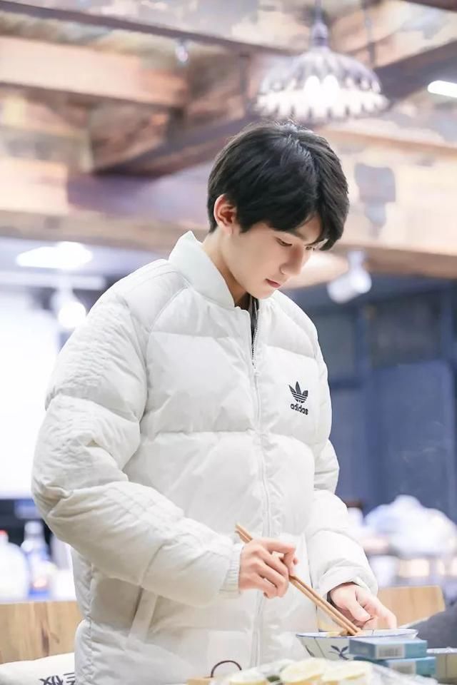 对于明星发声明澄清,你们怎么看?