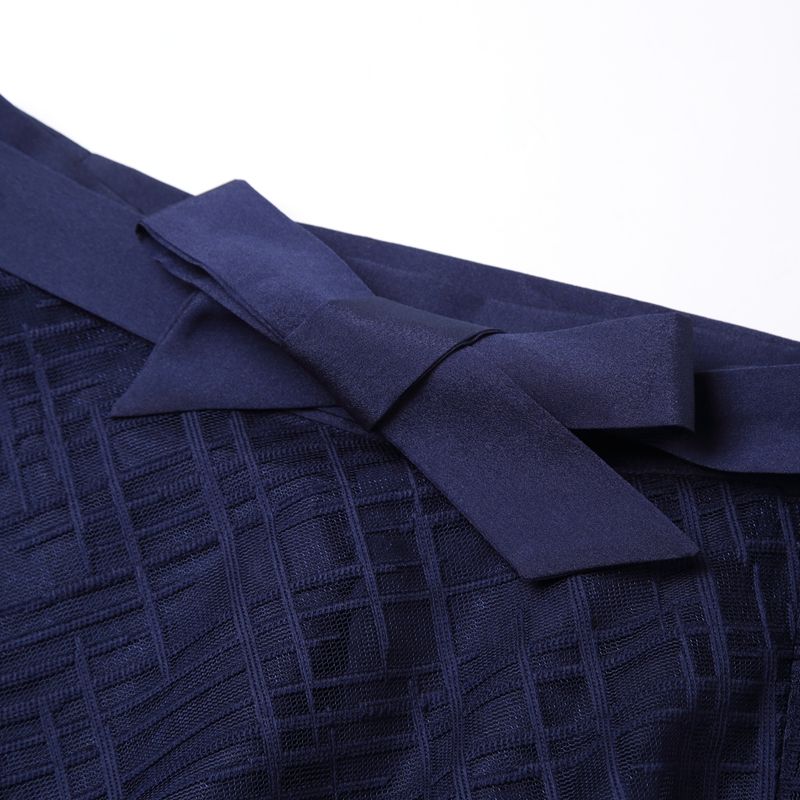 小姨太会打扮了,秋天这些半身裙+小衫,洋气减龄特漂亮