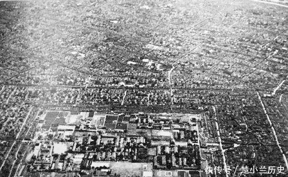 100年前成都蜀王府老照片, 每一张都让人心痛, 图8是高大的城墙