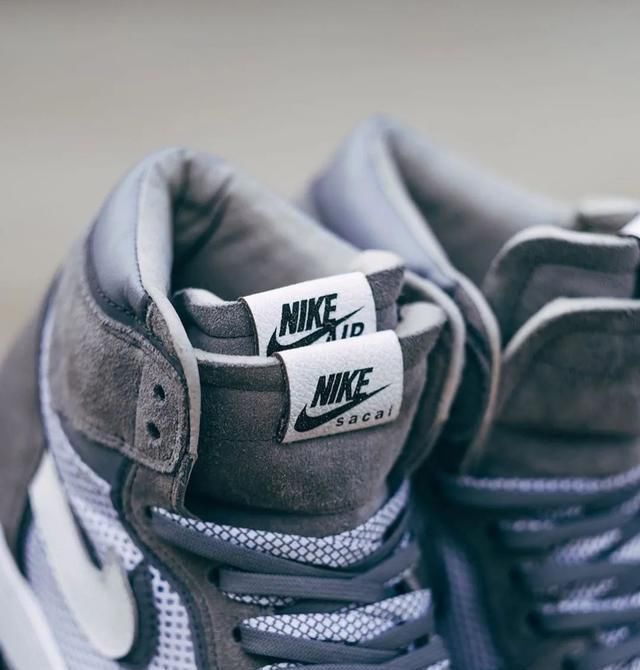  设计■Sacai x AJ1、鸳鸯AJ4、紫龙虾Dunk:优秀客制鞋款盘点