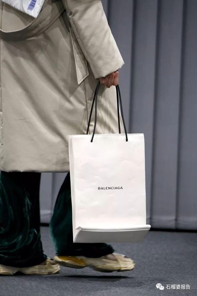 包包 | 大牌秋冬新款上市，盒饭可乐罐都是认真的吗