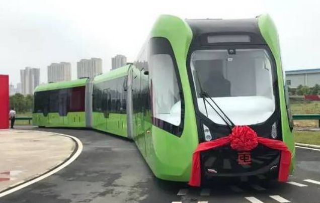  #我国#我国已经不满足于高铁了，造出不用铁轨也能跑的列车