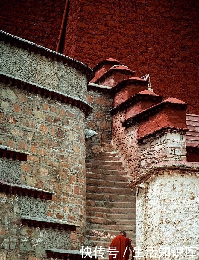 新疆西藏这4条自驾线去过才不枉此生！