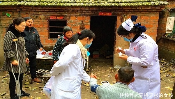  费用：村干部收新农合费用，明明没有涨多少钱，农民怎么不想交