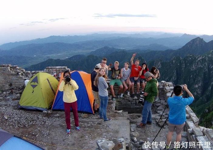 为啥很多人宁愿花上万元自由行，也不愿跟团游？游客：体验过的懂