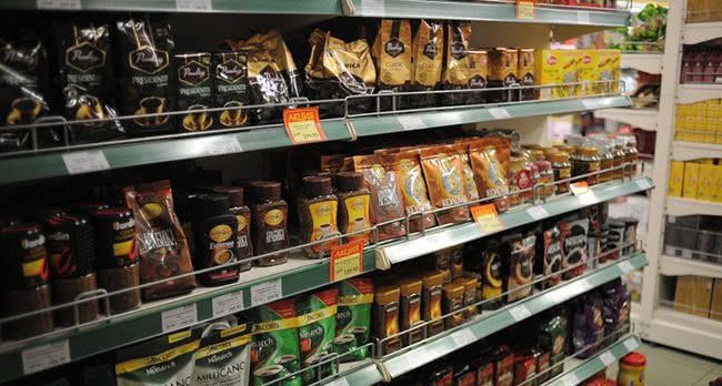 俄罗斯的超市有多丰富？中国游客逛完一圈后，不知道自己要买什么