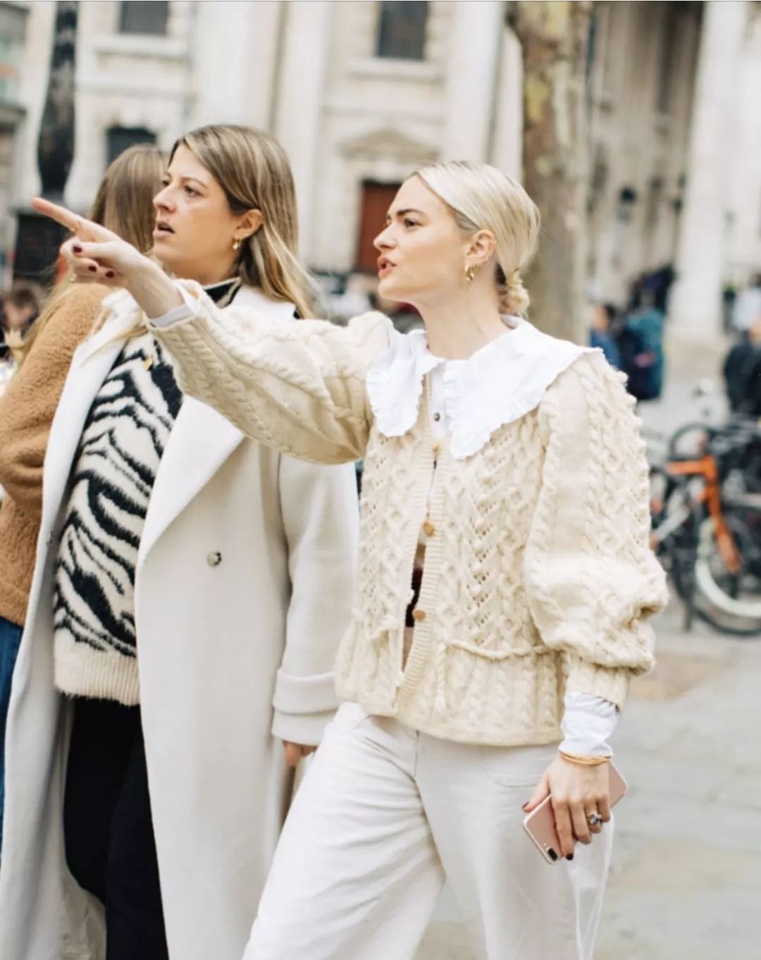 路人甲:时尚博主的心机穿搭法,学会这3个小细节,立刻摆脱路人甲身份