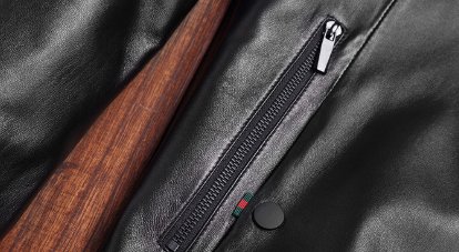 今年流行的“皮夹克”，果然不同凡响，51岁老公穿了拍案叫绝