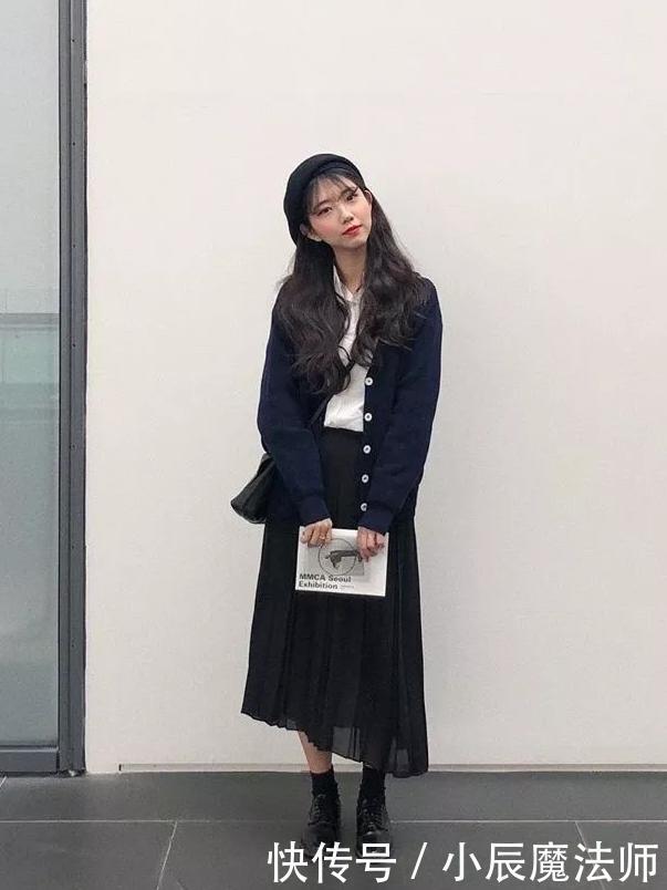  『位小姐姐』卫衣已经out了，现在正流行这款“奶奶衫”，搭裙子、裤子都好看