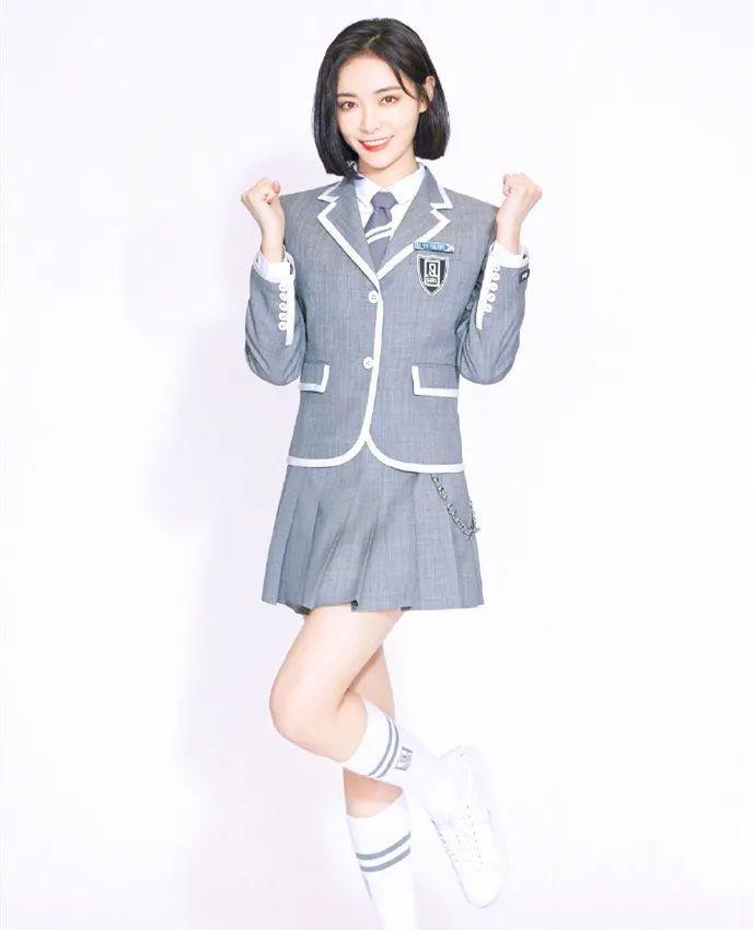  『大腿袜』腿粗别穿“半腿袜”,袜子直接拉到膝盖以上,显腿细又很显腿长!