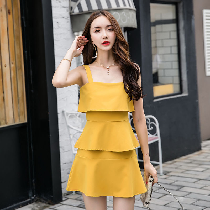 快来瞧瞧下面这些“流氓裙”，让男人挪不动腿，特洋气更显女人味