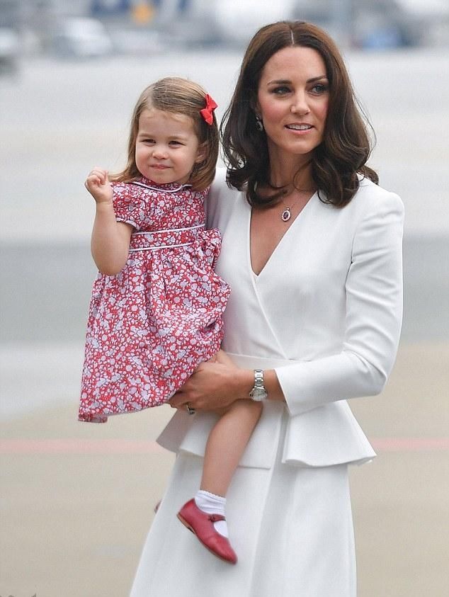 她让凯特王妃成功了摆脱了“土”味!却很少有人认识她