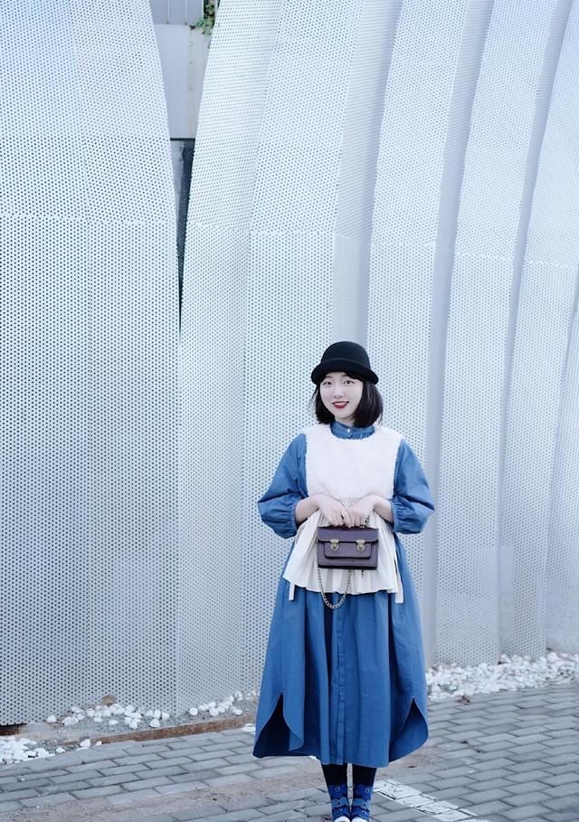 『脸部线条』一样是大圆脸,为何他人能够穿成女王,但你顶多就是说个小仙女呢