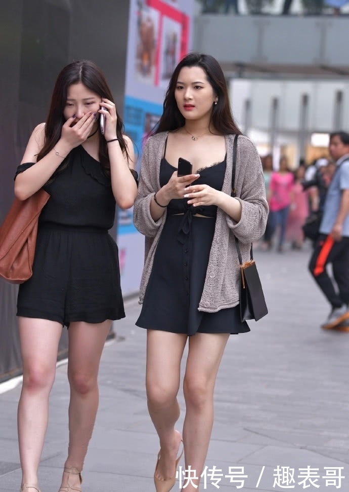 #身材#小姐姐身材太火辣了,吊带裙穿搭美得惊艳