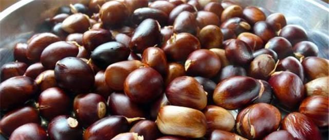  「板栗」味道似板栗，焖鸡是名菜，七夕节能卖断货，一斤20元农