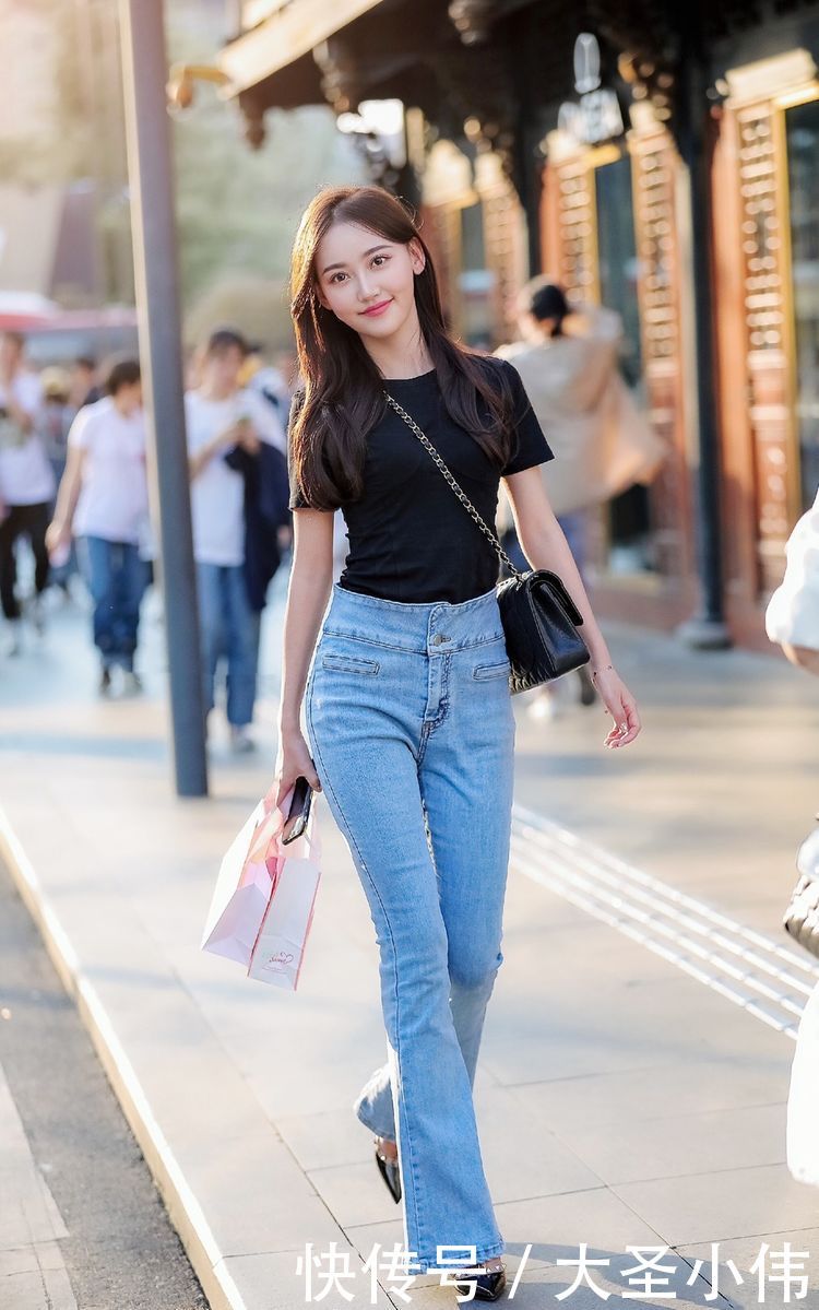 「彩礼」美女街拍:身高170cm,腿长120cm?小姐姐娶你花500万彩礼够不够?