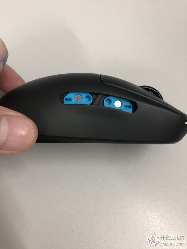 罗技G Pro Wireless个人评测 还能优化设计的轻量化无线鼠标