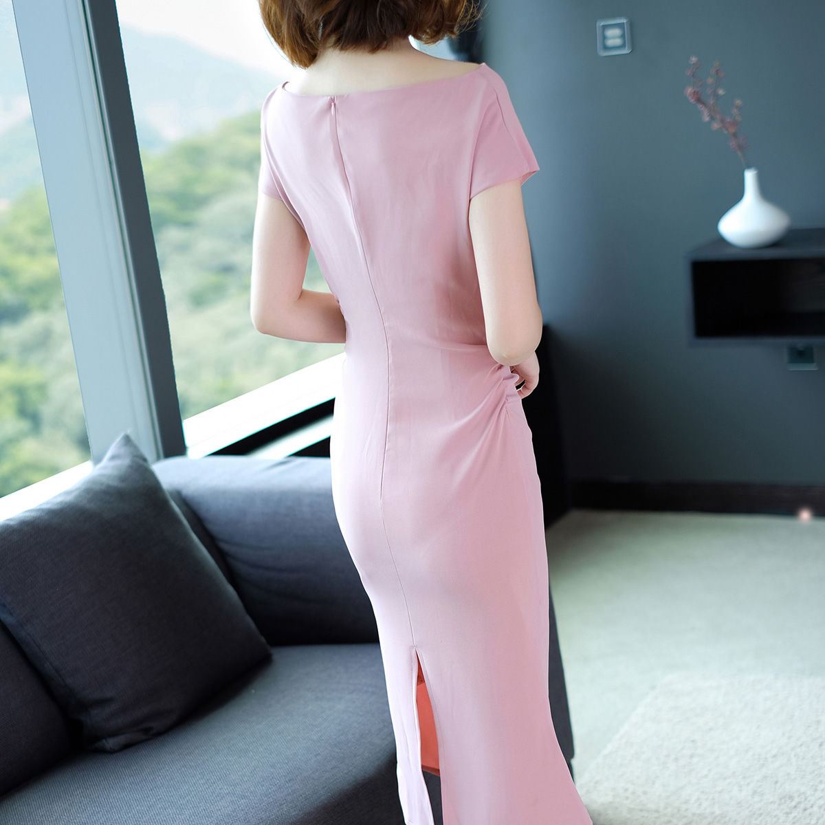 有一种裙子叫“流氓裙”,上身果然美到爆,穿出凹 凸有致好身材