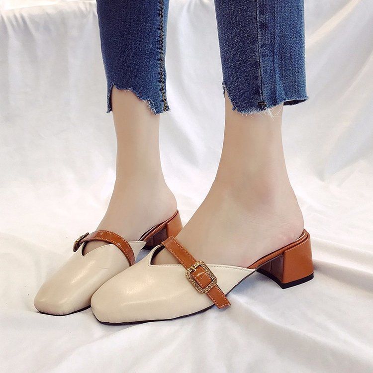 哎呀!快啦一饱眼福吧,怪不得大家都流行这样穿,真的有女人味