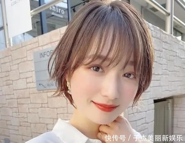  「慵懒微卷发」“高马尾”已经过时了！今年正流行这“4种”发型，8成女生都适合