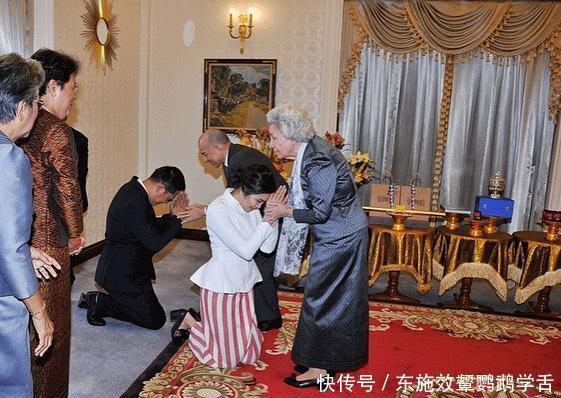 『气质』83岁柬埔寨太后气质真绝!裹身裙配水墨围巾太高贵,优雅了一辈子!
