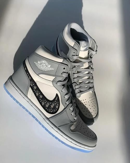 「联名」内部爆料Dior x AJ1联名本周将公布抽签,众星上脚,欧美要延期发售?
