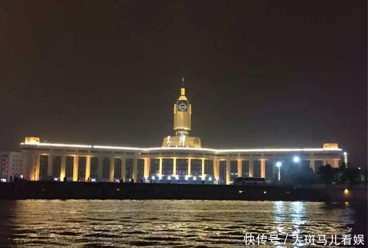  【车站】全世界最美的火车站排行，你知道中国入选的是哪里吗？