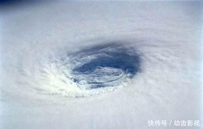 “利奇马”（超强台风），红色预警！太空视角令人炫目的“风眼”