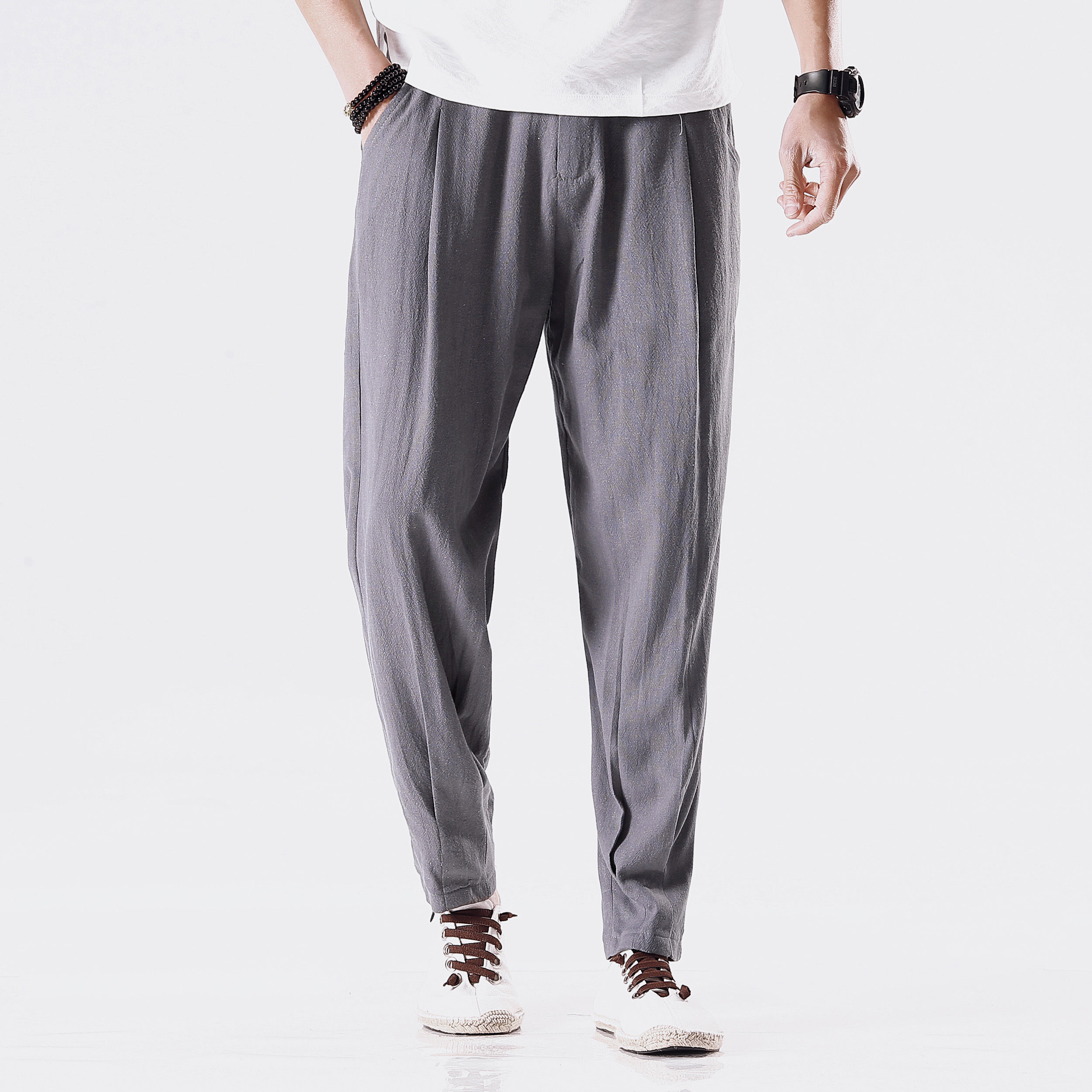 男人别总穿大裤衩，太土了!建议多穿这样“司令裤”，帅气有体面