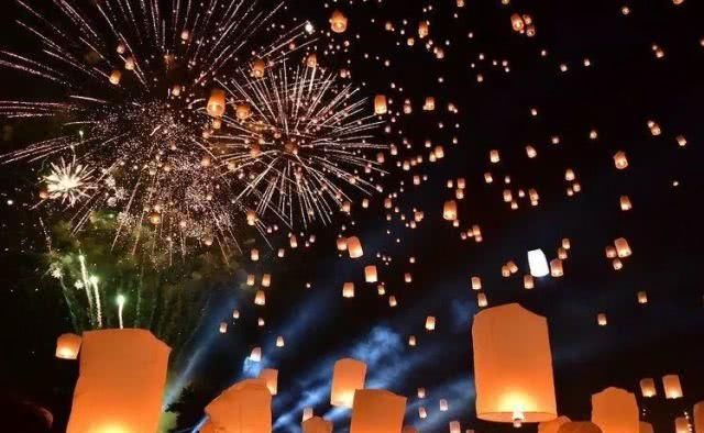 清迈新年放天灯,91趟航班取消或调整