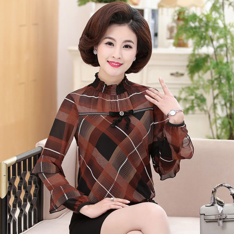 32-58的女人，经济好点的话，学下面穿“小衫”，显嫩又迷人