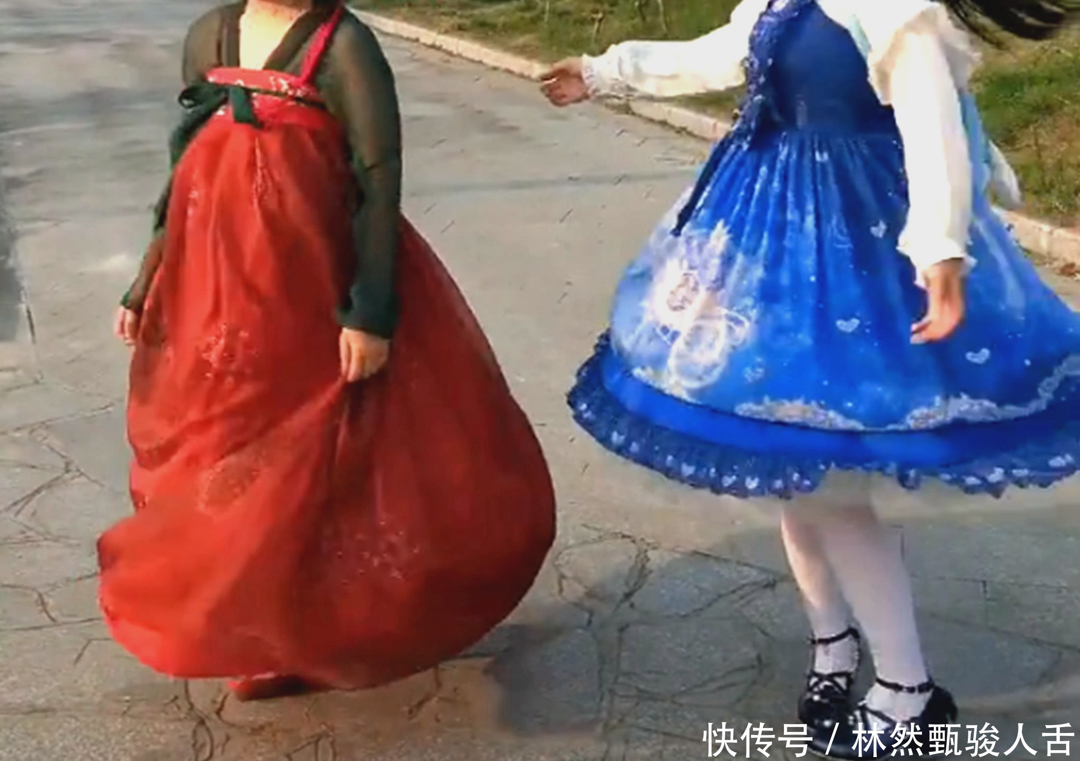汉服■穿洛丽塔对比汉服,网友:还是lo娘比较好看,同样转圈圈