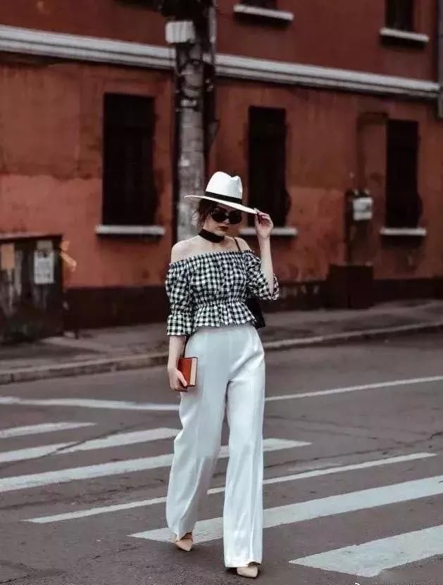 解锁天鹅颈，靠穿衣也能有!试试吴宣仪宋茜的“秀肤”穿搭