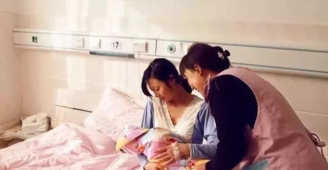  『时间』产妇身上味道能把人“熏晕”? 产后能不能洗澡, 老一辈说法别全听