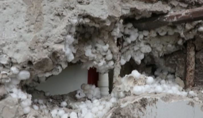 住了两年“泡沫”房子?业主集体维权:整改可以，但请改到满意为止