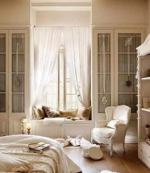  回家：卧室飘窗装修得如此浪漫惬意, 让你恋上回家的感觉!