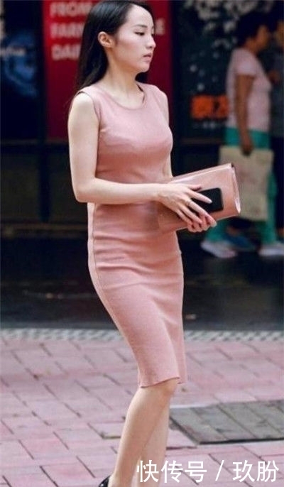 清秀|街拍:身材出众傲人的小美女,容颜清秀甜美,好美