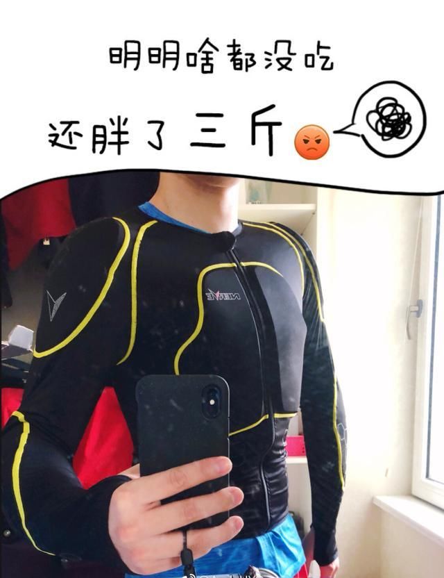 黄毅清“中毒”后首次发文身体已恢复，又可以继续展示事实了